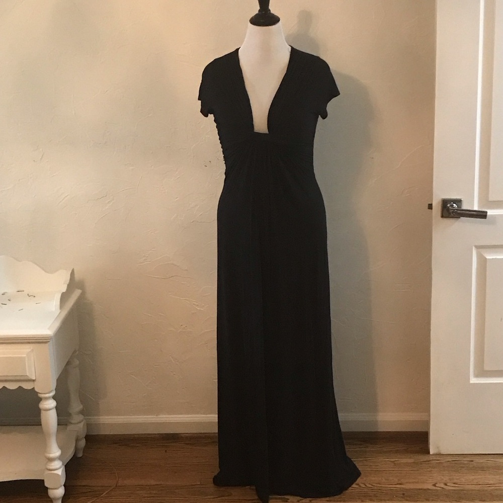 Incredibly Comfortable Cameo Chic Black Long Dress Gown